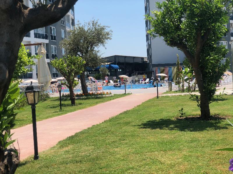 Royal Towers Hotel Lara Antalya Exterior foto