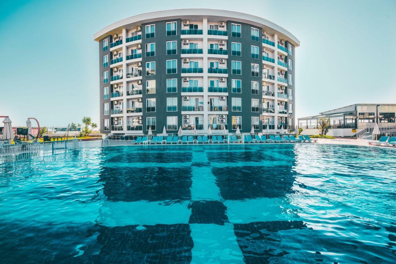 Royal Towers Hotel Lara Antalya Exterior foto